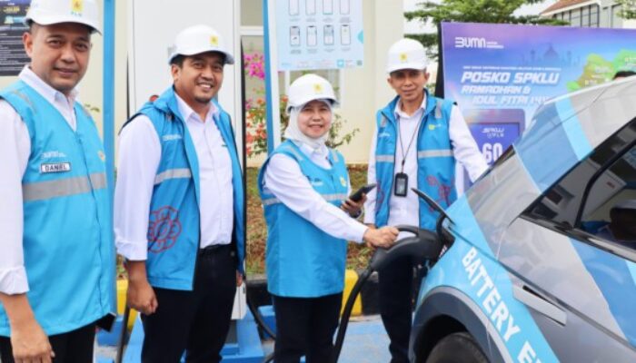 PLN Siapkan 1.000 Unit SPKLU di Jalur Trans Jawa-Sumatra Bagi Pemudik