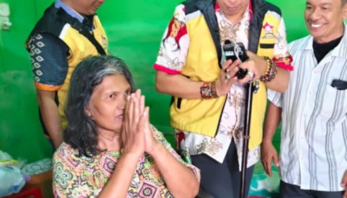 Terima Kursi Roda, Zuraida : Terimakasih Pak Wong