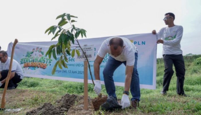 Zero Waste Warriors, PLN UID Sumatera Utara bersihkan sampah di Sungai Deli