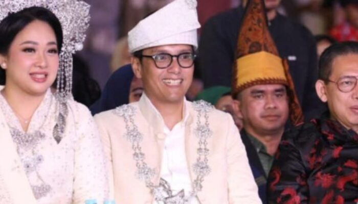 Pimpinan Bersama Anggota DPRD Medan Hadiri Colorful Medan Carnival 2025