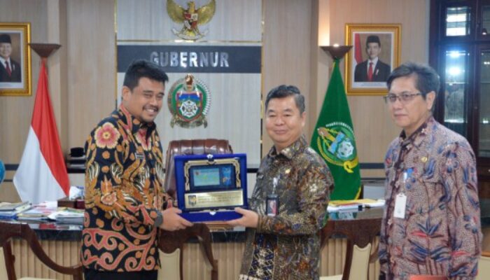 Pemprovsu dan Ditjen Dukcapil Pastikan Pelayanan Pendataan Penduduk Berjalan dengan Baik