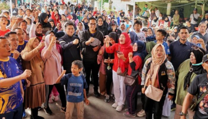 Rico Bersama Ribuan Relawan KBR  Laksanakan Jalan Santai