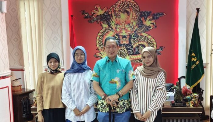 Wong Sambut Baik Proyek “SavEnvironment” di Kampung Aur
