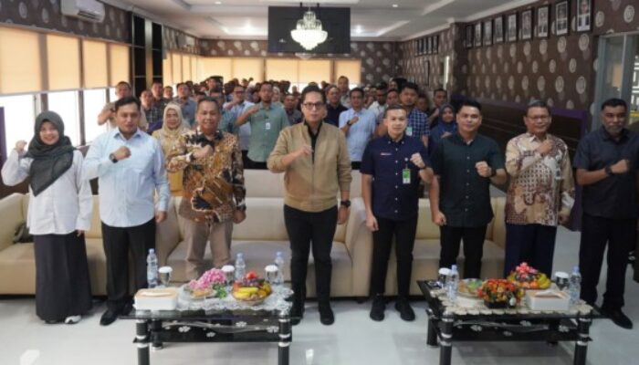Pesan Rico Saat Buka Bimtek Penilai PBB P2 Bapenda Kota Medan