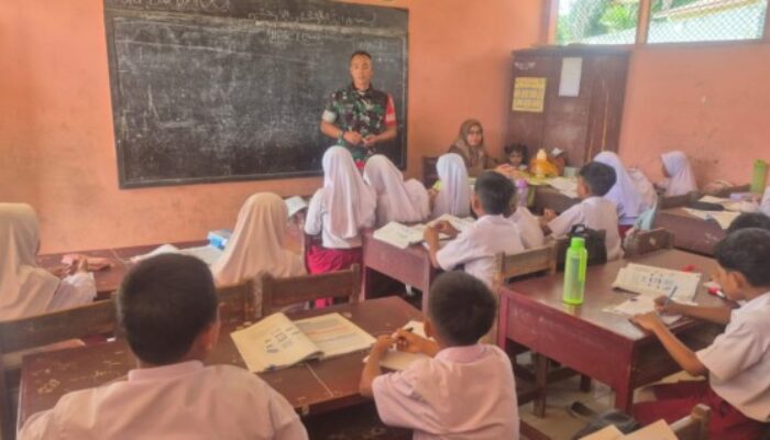 Babinsa Berikan Wasbang Kepada Pelajar SDN 012122