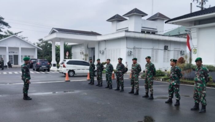 Pelaksanaan Apel Bangsit di Perkantoran Sergai oleh Personil Kodim DS