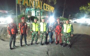 Koramil Pantai Cermin Bersama Komponen Masyarakat Laksanakan Patroli Siskamling