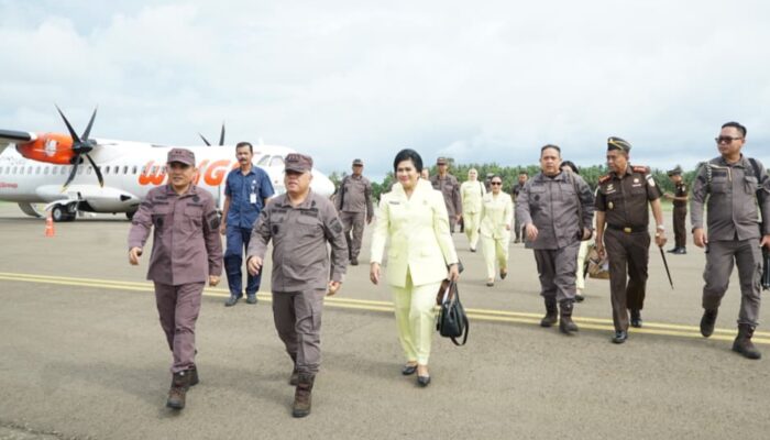 Kajari Gunung Sitoli Sambut Kunjungan Kajatisu di Pulau Nias