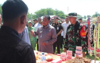 Dandim Agung Pujiantoro Pimpin Pengecekan Pasar Murah TMMD