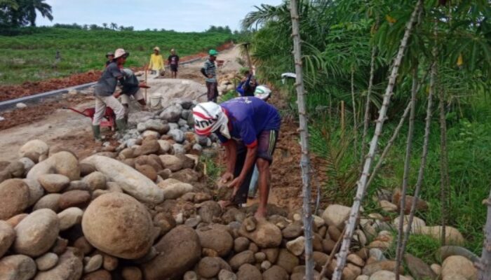 Satgas TMMD Kodim 0204/DS Perkuat Infrastruktur Desa