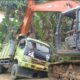 Satgas TMMD Kodim 0204/DS Sigap Evakuasi Truk Angkut Sirtu