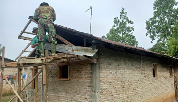 Sasaran Fisik TMMD 126 Kodim 0204/DS : Rumah Ibu Turini di Desa Tegal Sari Mendapatkan Perhatian