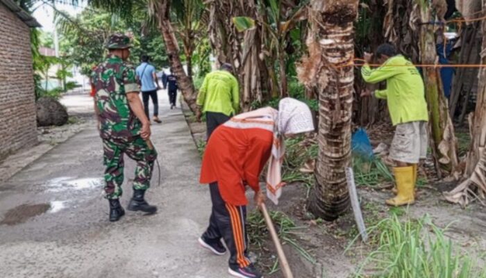 Rangkaian TMMD, Babinsa Kodim DS Pimpin Gotong Royong