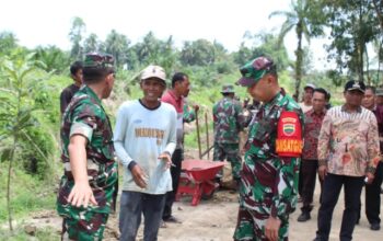 Tim WASEV Tinjau Langsung Lokasi Perbaikan Jalan Desa dalam Program TMMD di Serdang Bedagai