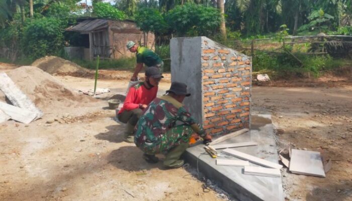 Satgas TMMD Kodim 0204/DS Percepat Pengerjaan Tugu Prasasti Di tengah Garangnya Matahari