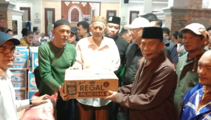 Wakil Ketua DPR dan Komisi VIII Tinjau Lokasi Pengungsian Banjir di Medan