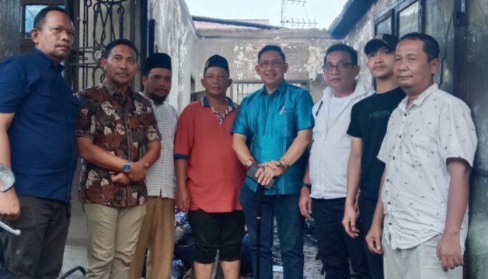 Wong Kunjungi Rumah Mantan Anggota DPRD Medan yang Terbakar