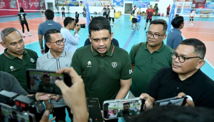Bobby Tinjau Pelaksanaan TC Timnas Bola Voli Putri Sea Games 2025