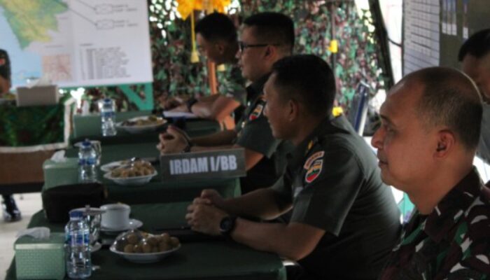 Dandim DS Dampingi ASRENA KASAD Saat Kunker ke Marsheling Area