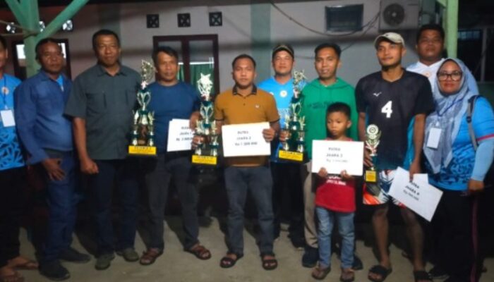 Danramil 17/KTR Saksikan Pertandingan Bola Voli Antar Desa