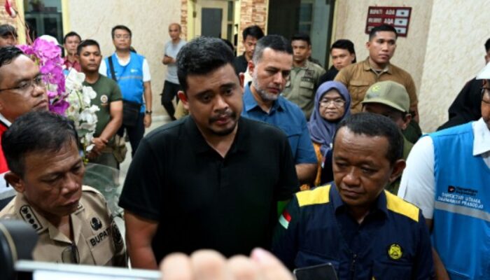 Bobby Gelar Rapat Darurat dengan Menteri ESDM