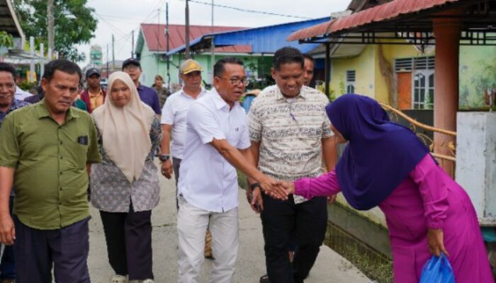 Bersama Wakil Rakyat, Zaki Berikan Bantuan dan Layanan Kesehatan di Medan Marelan