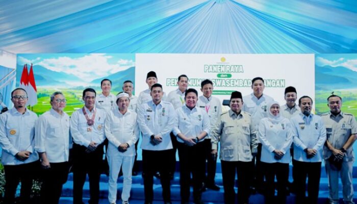 Bobby Raih Satya Lencana Wirakarya Dari Presiden Prabowo