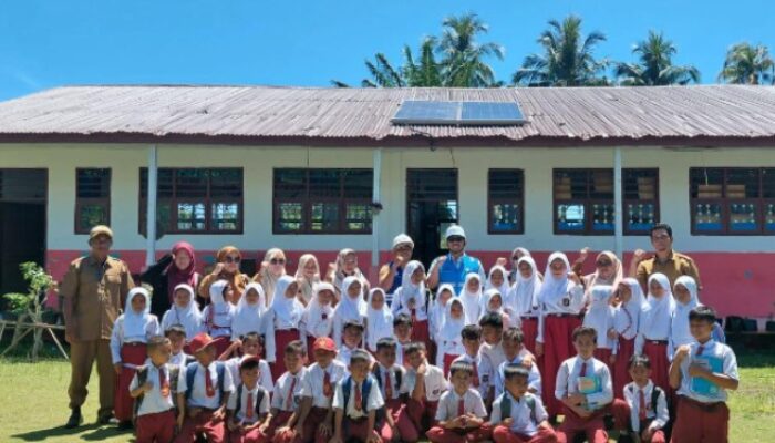 SuperSUN Hadirkan Listrik Surya untuk Sekolah Terpencil di Madina