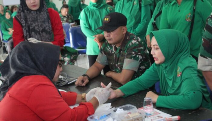 Persit KCK Cabang XXXIII Dim 0204/DS Gelar Donor Darah HUT ke-80
