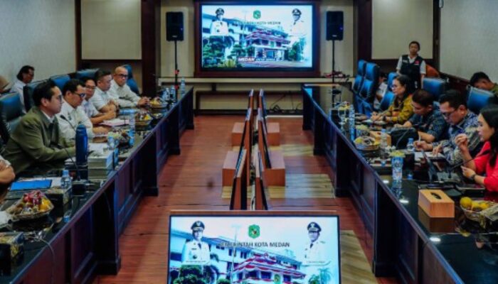 Rico Bahas Infrastruktur dan Banjir Bersama DPRD Sumut