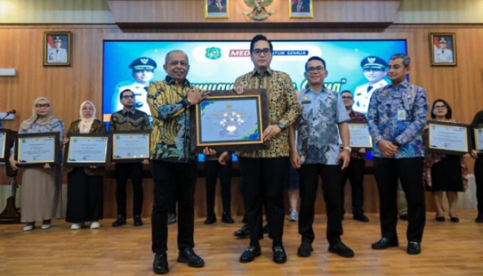 Rico Tegaskan Perlindungan Tenaga Kerja di Depan Para Investor