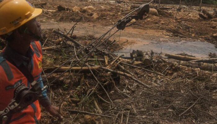 PLN UP3 Sibolga Pulihkan Listrik di 20 Desa