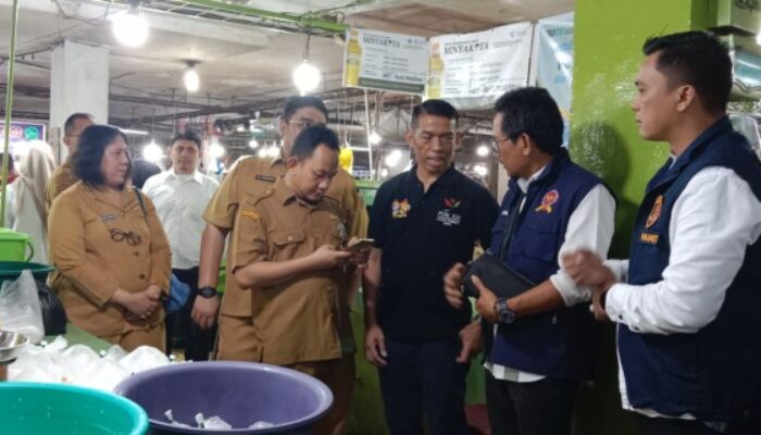 Sidak Pasar Petisah: Harga Ayam Turun, KPPU Pastikan Stok Sembako di Medan Aman Jelang Lebaran