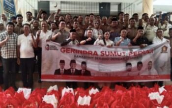 Gerindra Sumut Salurkan 500 Paket Sembako untuk Cs dan Sekurity di Medan