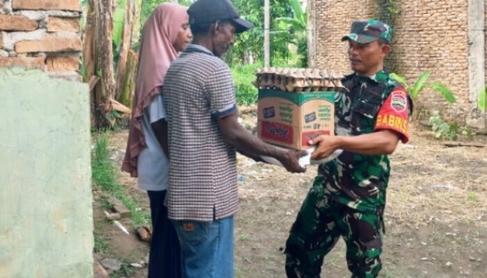 Koramil 01/Sunggal Gelar “Jumat Sejuta”, Salurkan Bantuan Sembako untuk Warga Kurang Mampu