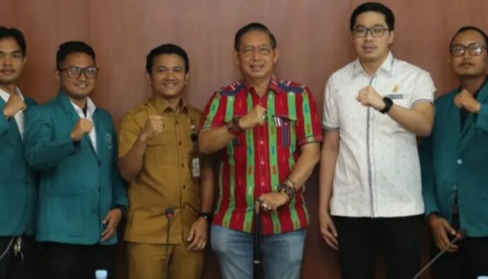 Parliament Tour: Mahasiswa Universitas Battuta di DPRD Medan