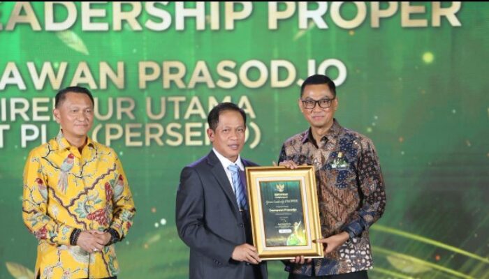 PLN Sabet PROPER Emas 2025, Dirut Raih Green Leadership