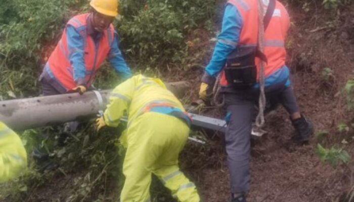 Cuaca Ekstrem Terjang Parapat, PLN Tancap Gas Pulihkan Listrik