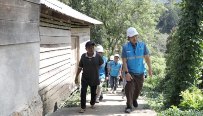 PLN Bangun Jaringan Listrik ke Desa Patialo Mandailing Natal, Target Rampung April 2026