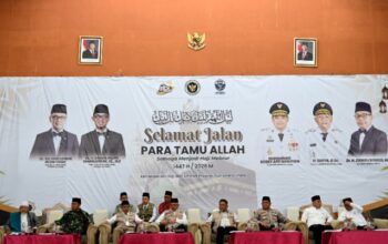 Sekda Sumut Lepas Kloter 1 Haji, Pesan Jemaah Jaga Nama Baik Daerah