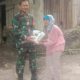 Aksi Jumat Berkah: Serda Andi Berbagi untuk Warga