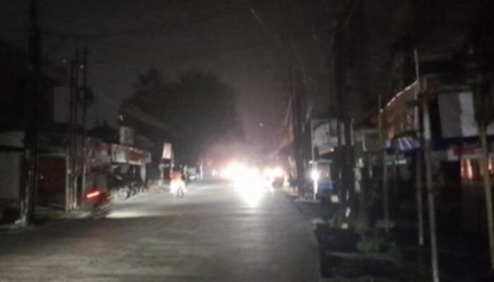 PLN Disorot! Medan Gelap 30 Jam, Warga Kesulitan Air dan Internet