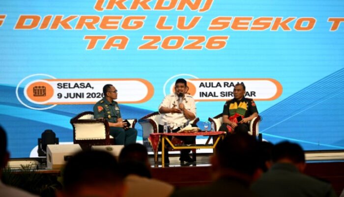 Bobby Tekankan Mitigasi Megathrust di Hadapan Pasis Sesko TNI