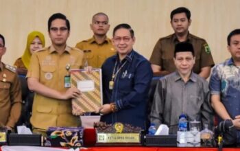 Paripurna Jawaban Fraksi DPRD Medan Sistem Kesehatan
