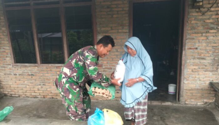 Babinsa Koramil 21/TJ Gelar Jumat Sejuta di Desa Rumah Lengo