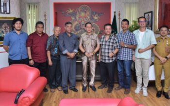 15 Tahun Dikepung Banjir, Warga Sempakata Medan ‘Gedor’ Ketua DPRD: Kami Capek Rugi!