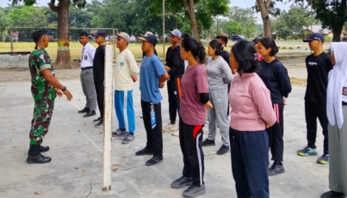 Babinsa Koramil 10/SR Berikan Wasbang Pada Pelajar
