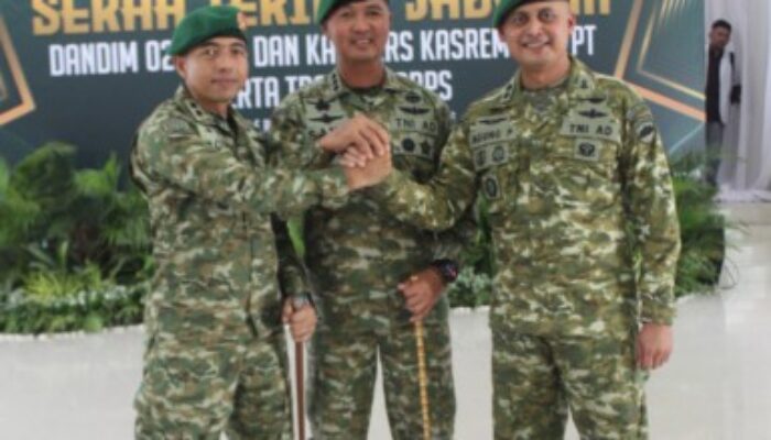 Sertijab Dandim 0204/DS, Letkol Arh Agung Serahkan Tongkat Komando kepada Letkol Inf Wahidin