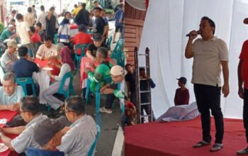 Semarak HUT ke-81 RI, Pimpinan DPRD Medan Gelar Perlombaan hingga Rias Suami