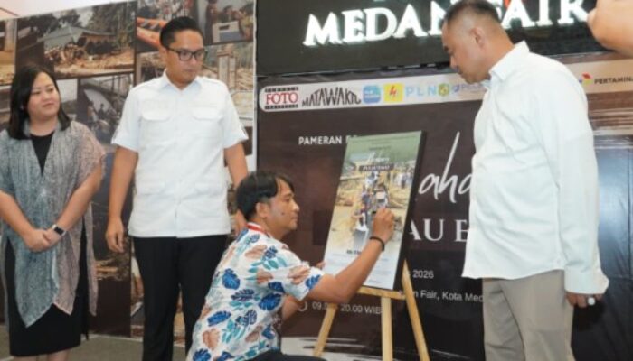 Apresiasi Pameran Foto “Prahara Pulau Emas”, Rico: Foto Jurnalistik Gugah Empati dan Ciptakan Harapan